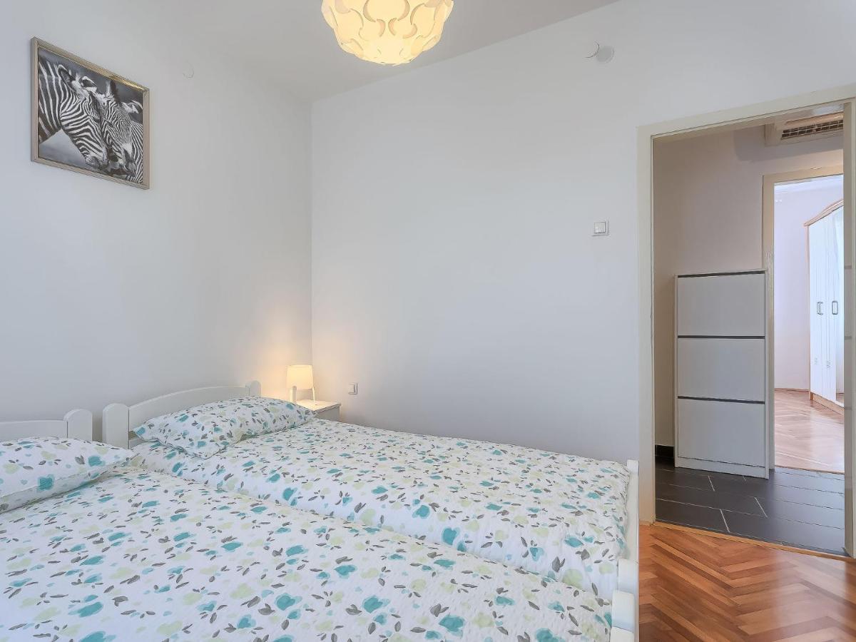 Holiday Home Rovere By Interhome Пула Екстериор снимка
