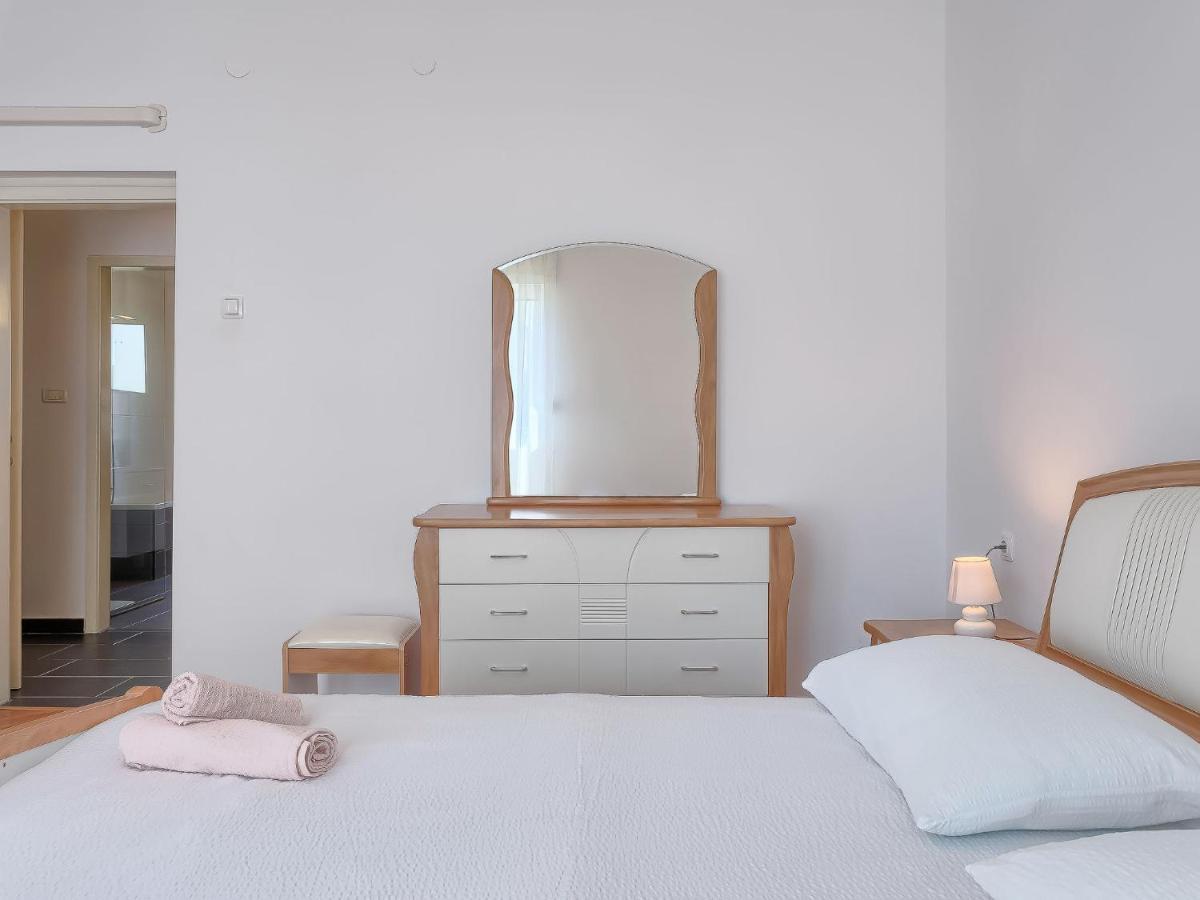 Holiday Home Rovere By Interhome Пула Екстериор снимка